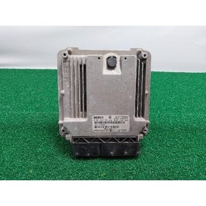 ECUs y Módulos de Computación Usados Sebring 05033701AD - Product Image 1