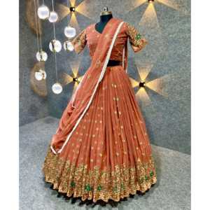 Lehenga Choli de soirée, broderie et sequins de créateur, vêtements indiens et pakistanais - Product Image 3