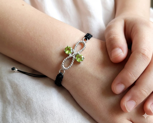 Pulsera de Plata 925 con Dije de Mariposa Infinita y Peridoto Natural Facetado, Ajustable, de Macramé, de Lujo, para Niñas y Mujeres, Regalo para Fiestas - Product Image 2