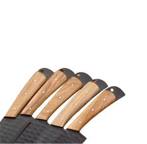 Couteaux de chef personnalisés noirs forgés en 5 parties avec revêtement en poudre et manche en bois, multi-usages et écologiques - Product Image 2