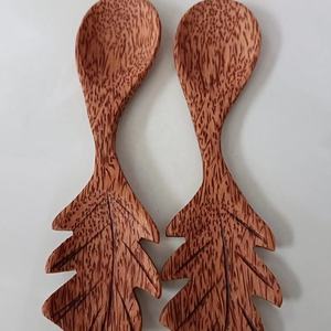 Cuchara de madera de coco tallada a mano con diseño en forma de corazón de flor Ramita de Acacia natural para utensilios de cocina y utensilios de manualidades de negocios - Product Image 5