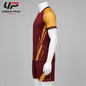 Uniforme de badminton sur mesure de qualité supérieure en vente en ligne, uniforme de badminton de haute qualité à prix avantageux, coupe athlétique, toutes saisons - Product Image 4