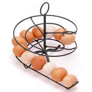 Soporte de madera premium para huevos con marco de metal chapado en cobre, organizador de cocina moderno a precio económico. - Product Image 2