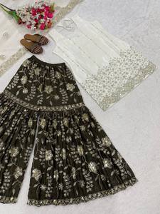 Ensemble Sharara Gharara Kurti brodé indien dernier cri, tissu en géorgette, magnifique tenue de soirée de designer pakistanais, 3 pièces, PinkCityBlocks - Product Image 3