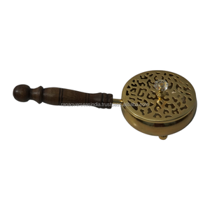 Quemador de incienso de hierro con mango de madera, quemador de carbón y resina Bakhoor, incensario de metal para el hogar, templo y meditación - Product Image 1