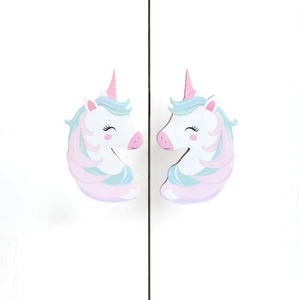 Manijas de puerta de madera de acacia modernas hechas a mano, pomo multicolor con diseño de unicornio mágico, tiradores para cajones, cómodas y armarios - Product Image 6