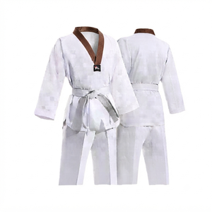 Uniforme de Taekwondo Poomsae Ligero de Poliéster para Adultos, Marca Chenqi OEM, Alta Calidad, Modelo T-3 Mediano - Product Image 1