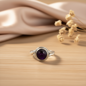 Anillo de Amatista Natural en Plata de Ley 925, Joyería Artesanal con Gema Púrpura para Mujer, Elegante, Joyería para Uso Diario - Product Image 3