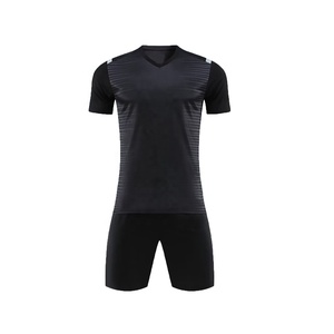 Maillot de football personnalisé pour hommes adultes avec logo et numéros personnalisés, tissu respirant, manches courtes, uniforme de football sublimé - Product Image 4