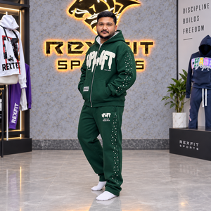 Ensemble de survêtement lourd pour homme avec sweat à capuche zippé, pantalon de survêtement à jambe large en molleton brossé, ornements en strass et texte appliqué en relief, avec étiquette personnalisée - Product Image 2