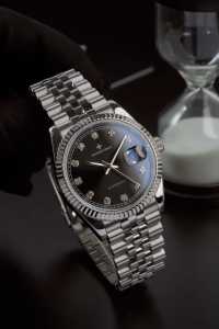 นาฬิกาอัตโนมัติรุ่น Alexander Ferros 8232S/01 หน้าปัดแซฟไฟร์ ตัวล็อคแบบพับได้พร้อมระบบความปลอดภัย ตัวเรือนสแตนเลสสตีล กันน้ำ ระบบกลไก - Product Image 3