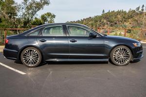 รถยนต์มือสองที่เชื่อถือได้ ปี <span class=keywords><strong>2021</strong></span> Audi RS6 Avant <span class=keywords><strong>RS</strong></span> Tribute Edition - Product Image 4