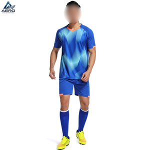 ชุดเสื้อฟุตบอลสีน้ำเงินแบบซับลิเมชั่นเต็มตัวพร้อมกางเกงขาสั้น ชุดทีมกีฬาทันสมัยระดับมืออาชีพ ชุดฟุตบอลแห้งเร็วสำหรับสโมสร - Product Image 5