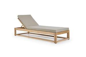 Chaise longue traditionnelle en teck CORFU avec design pliable, mobilier d'extérieur durable pour villa et hôtel au bord de la piscine - Product Image 6