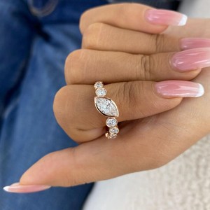 Bague moderne en or massif 14 carats avec diamant marquise authentique de 1,00 carat VS1, cultivé en laboratoire, demi-alliance éternité, pour fiançailles, surprise pour elle - Product Image 2