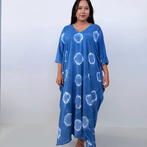 Robe longue kaftan teinte naturellement en indigo, tenue de plage, robe de soirée - Product Image 1