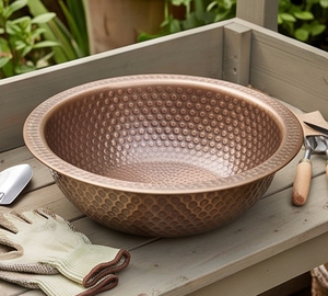 Fregadero de Cocina Premium Hecho a Mano de Cobre, de un Solo Tazón, Redondo, con Acabado Rústico Mate Cepillado - Product Image 4