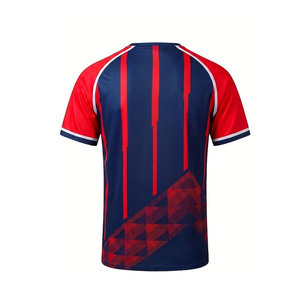 Camiseta Deportiva de Manga Corta para Hombre, Color Azul Marino y Rojo, con Patrón Geométrico, Cuello Redondo, Tejido de Punto de Secado Rápido, Corte Regular, Camiseta Moderna - Product Image 3