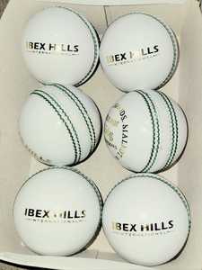 Pelota de Cricket de Cuero Premium OEM de 4 Piezas, 156g, Profesional, para Partidos de Prueba, Dura, Cosida a Mano, Ambidiestra, Grosor de 13-16mm |   IBEX - Product Image 6