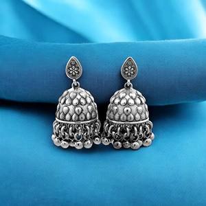 Pendientes de Plata de Ley Oxidada con Flor de Loto Tradicional Silver Mountain, Regalo de Boda, 9.20g, Diseño de Lágrima y Cúpula - Product Image 5