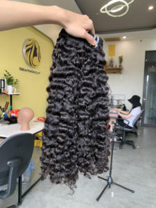 Mèches de cheveux vierges Funmi, tissages à trame unique, 100% cheveux humains Remy du Vietnam, ondulés effet eau, sans perte de cheveux - Product Image 2