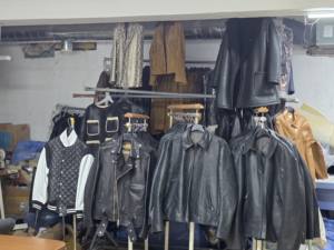 [BFM_Jeongsoo Apparel]Veste de motard en cuir PU pour homme avec fermeture éclair et col montant - Product Image 6