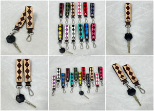 พวงกุญแจหนังแท้ลายตารางคุณภาพสูงรุ่นล่าสุด สีสันสดใสหลากหลายสไตล์ตะวันตก สำหรับผู้ชายและผู้หญิง - Product Image 3