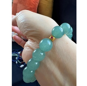Contemporary Resin <b>Bracelet</b> with Premium Artistic Craftsmanship Elegant Jewelry for Modern Fashion Collections - Product Image 3