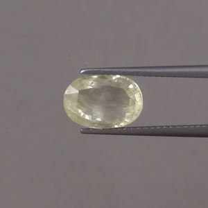 Zafiro Amarillo Natural 100% de Forma Ovalada, Gema Suelta de 12x8mm, Corte 5.05 Quilates, Certificado IGI, con Efecto de Color en Cera/Aceite, 6mm - Product Image 1