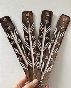 ที่ใส่ธูปไม้ทำมือจากอินเดีย กลิ่นหอมธรรมชาติ พร้อมที่ดักขี้เถ้า เหมาะสำหรับการทำสมาธิ ตกแต่งบ้าน และเป็นของขวัญ - Product Image 2