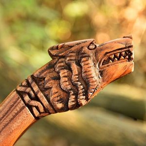 Hacha de Construcción Vikinga Forjada a Mano de Acero de Alto Carbono con Mango de Madera Grabado y Funda de Cuero DIY - ¡Venta Caliente! - Product Image 3