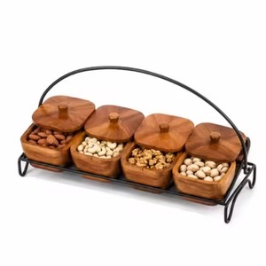 Juego de tres recipientes de madera con diseño espiral ranurado y estructura de hierro forjado para transportar, decorativos para el hogar, comedor, dulces, vajilla, frutas secas y cuencos. - Product Image 5