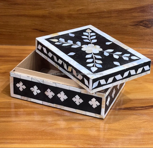 Uniquely Crafted Angel Style Resin and <b>Wood</b> Jewelry <b>Box</b> Flower Mussel Inlays Decorative <b>Keepsake</b> for Christmas Model Pattern - Product Image 3