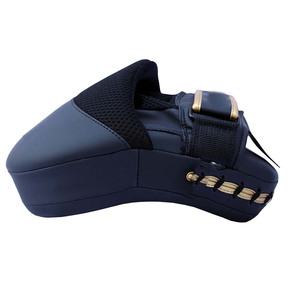 นวมซ้อมแบรนด์ Custom Brand Focus Mitts - น้ำหนักเบา แกนโฟม ทนทาน หนังคุณภาพดี เป็นมิตรต่อสิ่งแวดล้อม และระบายอากาศได้ดี สำหรับการฝึกซ้อมมวย MMA และคิกบ็อกซิ่ง - Product Image 3