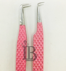 Pinzas para Extensión de Pestañas LUMIA BEAUTY, Color Rosa Bebé, Acero Inoxidable, Precisión Suave, Antideslizantes, 90 Grados, Volumen Regular - Product Image 3