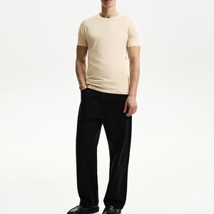 Camisetas de hombre de algodón 100% color beige piel, corte ajustado, con logo personalizado, tacto suave, básicas, informales, ligeras, proveedor mayorista. - Product Image 3