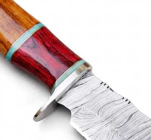 Cuchillo de Camping Personalizado Hecho a Mano de Acero de Damasco con Mango de Madera Multitono y Refuerzo de Acero, Hoja Fija - Product Image 4