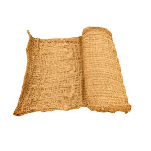 Filet en fibre de coco tissé biologique pour la protection des terres et la lutte contre l'érosion dans les zones agricoles - Product Image 1