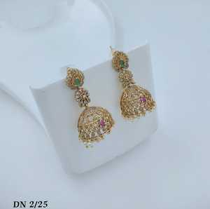 High Quality Latest Designed Ethnic Traditional Gold Plated Kundan-<b>Studded</b> Paisley Design Temple Jhumka <b>Earrings</b> <b>Crystal</b> Gift - Product Image 1