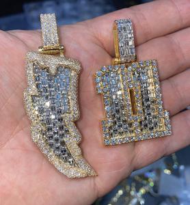 Collar Personalizado de Lujo con Placa de Nombre, Letra en Moissanita Corte Esmeralda, Plata 925, Certificado IGI, Estilo Hip Hop Bling Drip - Product Image 5