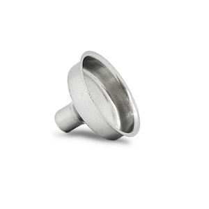 Kit de Embudo para Vino Moderno y Funcional que Incluye Dos Versátiles Frascos de Bolsillo de Acero Inoxidable, Provenientes Localmente de Taiwán - Product Image 5