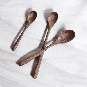 Cuchara de Madera de Nogal Artesanal, Cuchara Clásica Premium con Acabado Natural, Cuchara de Madera Hecha a Mano - Product Image 6