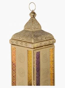 Decoraciones de Ramadán al por Mayor 2027, Portavelas Marroquí de Metal Dorado y Vidrio Colorido - Product Image 3