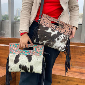 Sac à main à franges en cuir de vachette usiné à la main Sac à bandoulière en cuir usiné coloré pour femmes élégantes Idéal Sac à bandoulière à poignée supérieure - Product Image 3