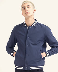 Veste universitaire en laine de qualité supérieure avec logo personnalisé pour hommes, fermeture à boutons, poches, style Letterman, veste de baseball, veste bomber. - Product Image 5