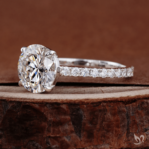 Bague de fiançailles et de mariage en or blanc 10K, sertie de diamants de laboratoire ronds de 3,00 carats, monture cathédrale pavée de luxe, certifiée IGI - Product Image 3