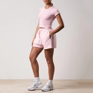 Shorts pour femmes en tissu tricoté, couleur unie rose, style décontracté, coupe régulière, taille mi-haute, respirant, avec poches - Product Image 3