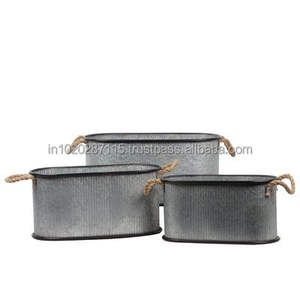 Maceta de cubo de metal galvanizado hecha a mano con tema de estilo de retrete para decoración al aire libre, jardinería o diseño de porche - Product Image 2