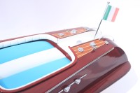 Modèle de bateau rapide italien emblématique RIVA AQUARAMA, artisanal, prêt pour l'installation R/C (kit R/C non inclus)