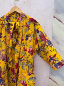 Bata de casa de algodón puro con estampado indio, kimono de verano, pareo de playa/ropa cómoda para embarazadas |   Leopa con Rayas Rosa y Amarillo Mostaza Fresco - Product Image 4